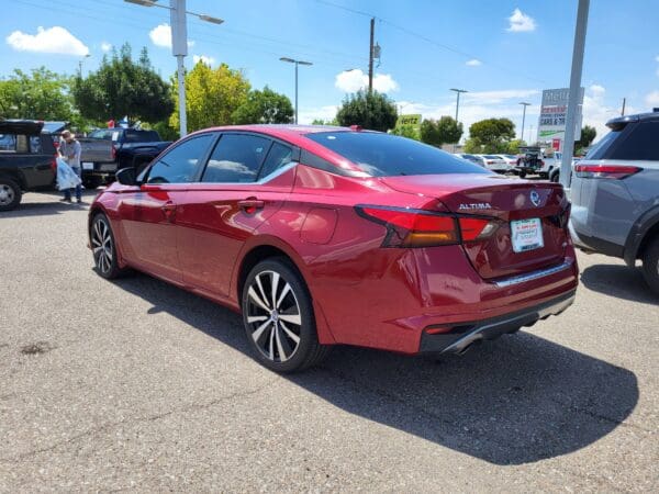 2022 Nissan Altima - Image 3