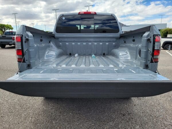 2024 Nissan Frontier - Image 13