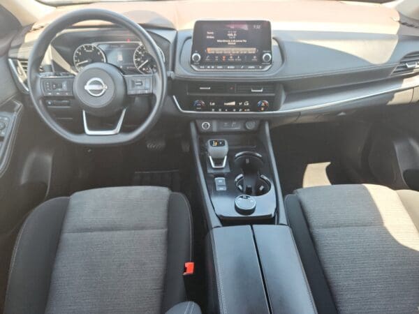 2023 Nissan Rogue - Image 18