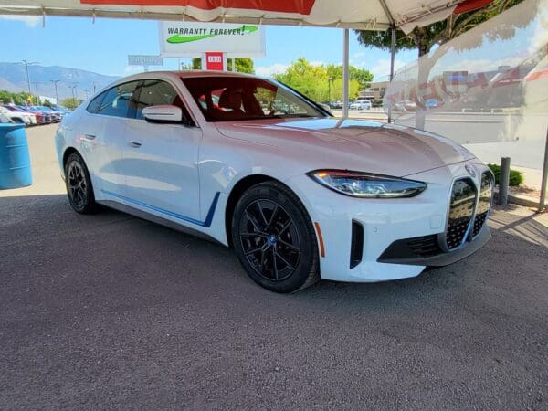 2023 BMW i4 - Image 4