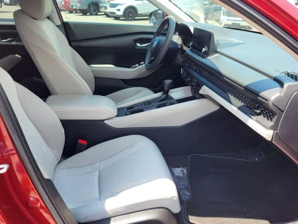 2023 Honda Accord Sedan - Image 14