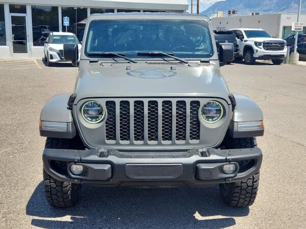 2021 Jeep Gladiator - Image 5