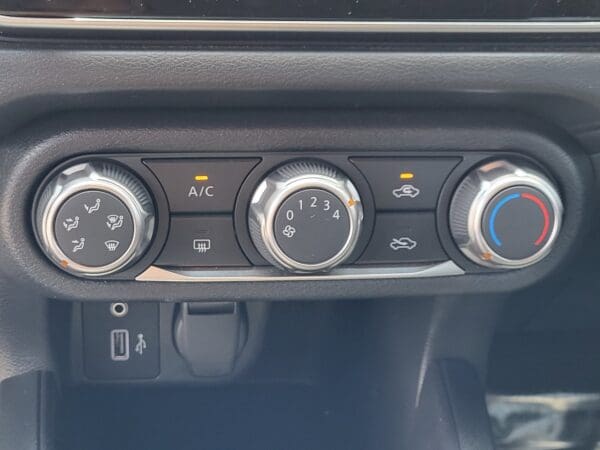 2024 Nissan Versa - Image 23