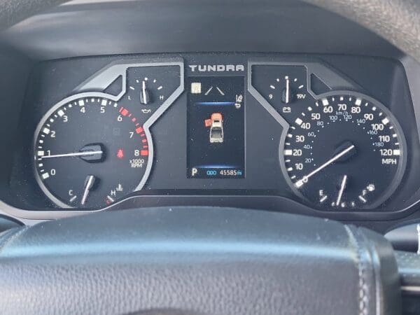 2023 Toyota Tundra 4WD - Image 14