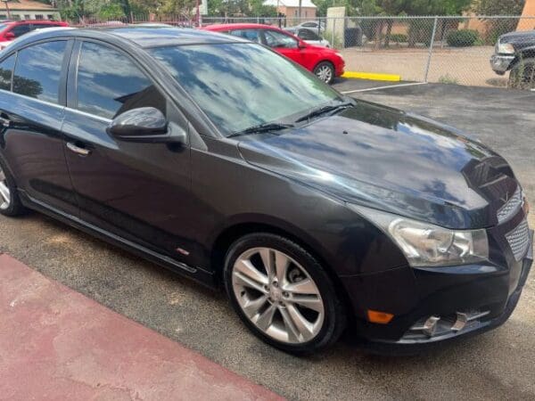 2013 Chevrolet Cruze - Image 2