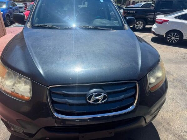 2010 Hyundai Santa Fe - Image 2