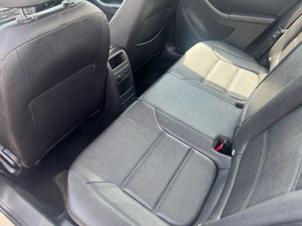 2011 Volkswagen Jetta - Image 7