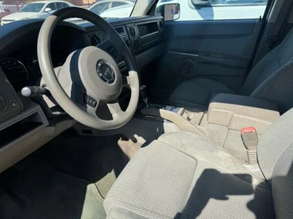 2006 Jeep Commander - Image 5