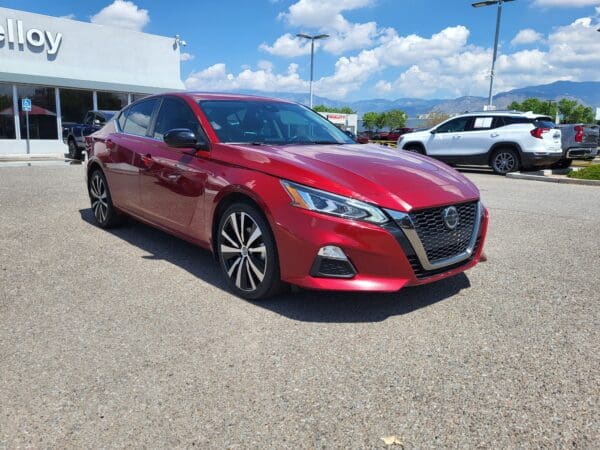 2022 Nissan Altima - Image 4