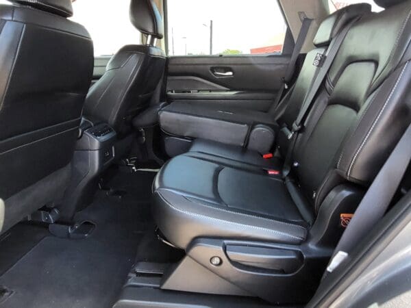 2023 Nissan Pathfinder - Image 9