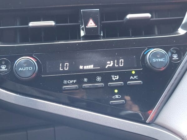 2024 Toyota Camry - Image 25