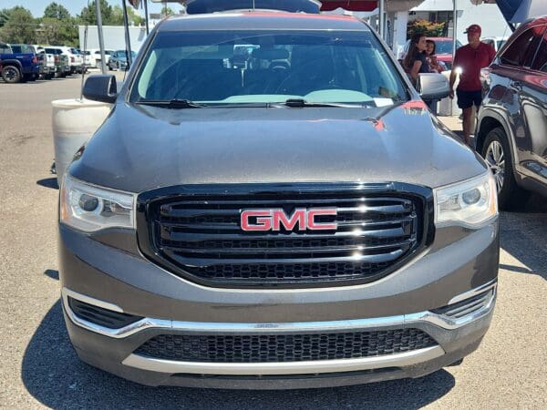 2019 GMC Acadia - Image 2
