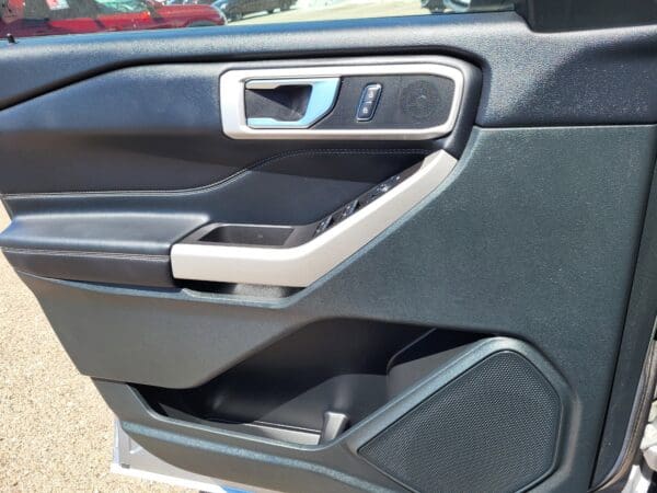 2024 Ford Explorer - Image 6