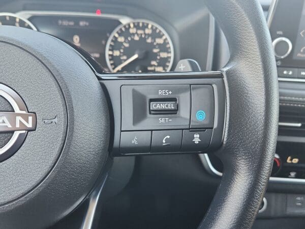 2023 Nissan Rogue - Image 7