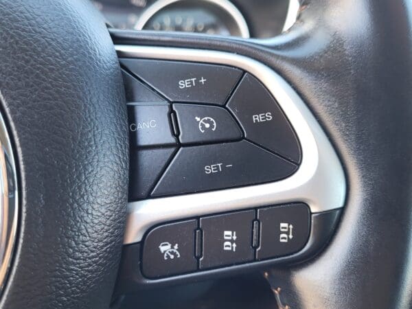 2021 Jeep Compass - Image 20