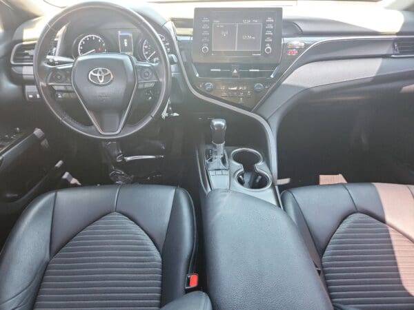 2022 Toyota Camry - Image 17