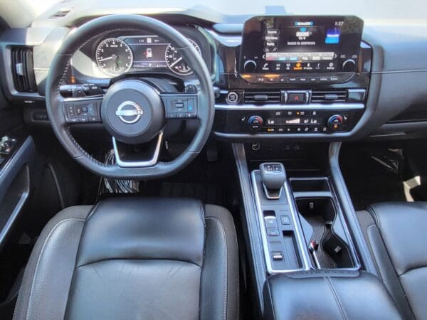 2023 Nissan Pathfinder - Image 11