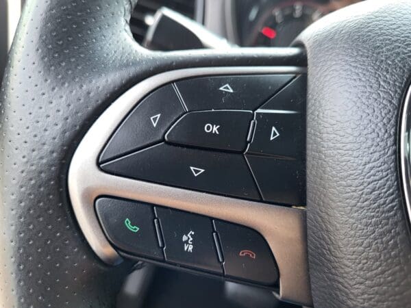 2019 Dodge Challenger - Image 16