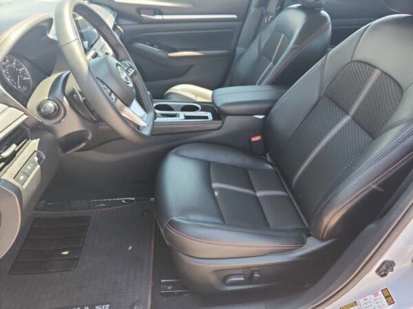 2025 Nissan Altima - Image 15