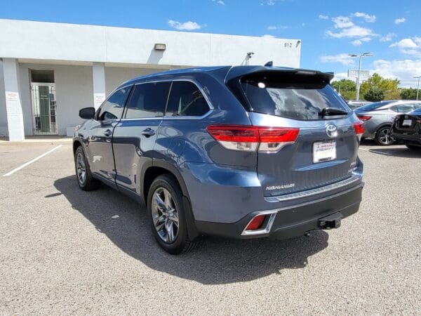 2018 Toyota Highlander - Image 3
