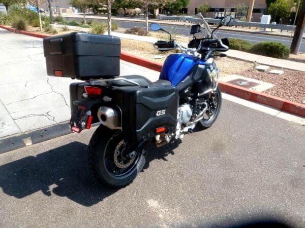 2022 BMW F 750 GS - Image 4