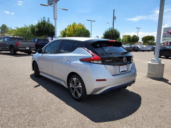2019 Nissan LEAF - Image 3
