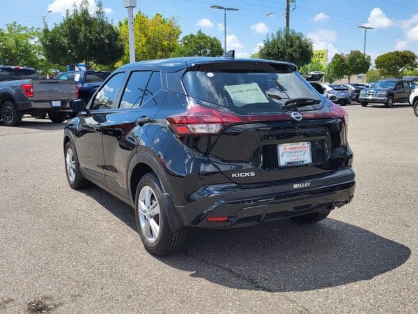 2024 Nissan Kicks - Image 3