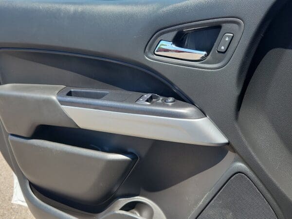 2022 Chevrolet Colorado - Image 14