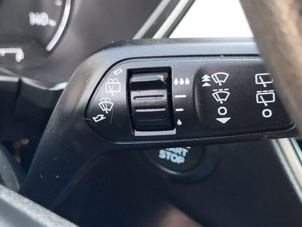 2021 Ford Escape - Image 25