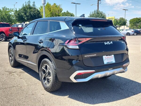 2024 Kia Sportage - Image 3