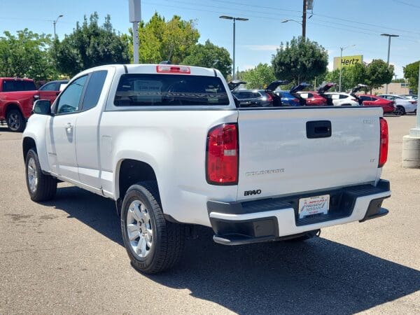 2022 Chevrolet Colorado - Image 3
