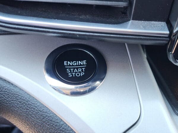 2024 Ford Explorer - Image 28