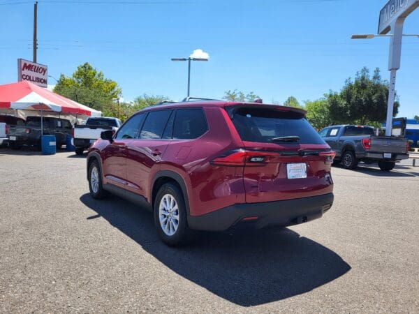 2024 Toyota Grand Highlander - Image 3