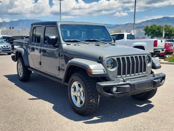 2021 Jeep Gladiator - Image 4