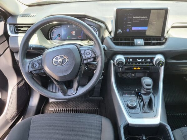 2023 Toyota RAV4 - Image 10