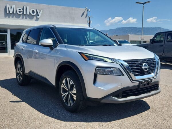 2023 Nissan Rogue - Image 4