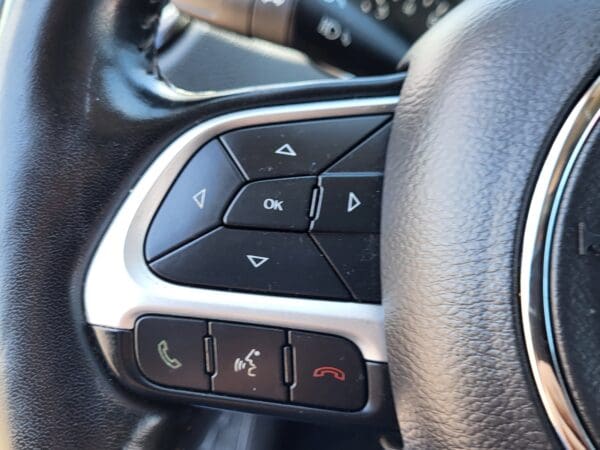 2021 Jeep Compass - Image 19