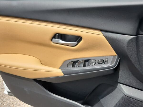2025 Nissan Sentra - Image 14