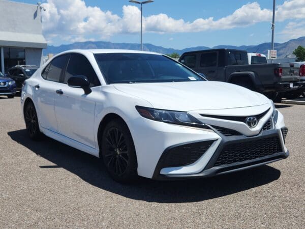 2022 Toyota Camry - Image 4