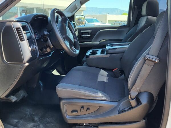 2018 GMC Sierra 1500 - Image 7