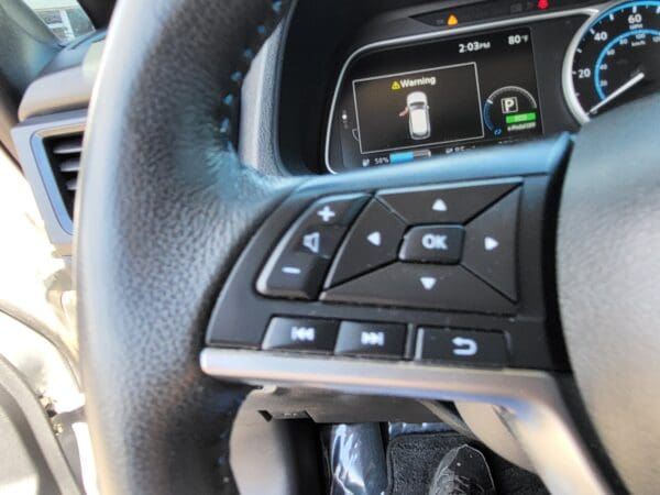 2019 Nissan LEAF - Image 20