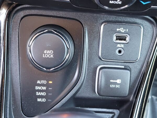 2021 Jeep Compass - Image 23