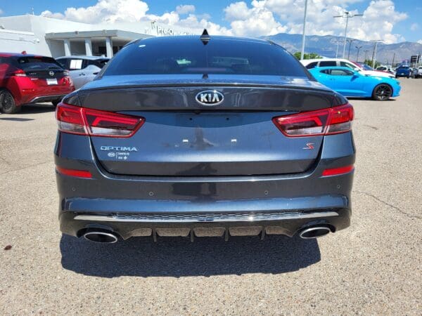 2020 Kia Optima - Image 13