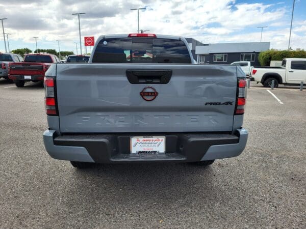 2024 Nissan Frontier - Image 12