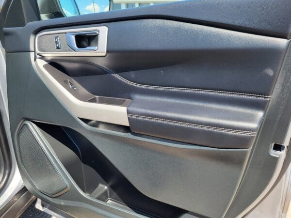 2024 Ford Explorer - Image 18