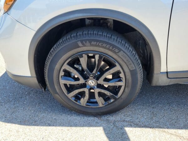2020 Nissan Rogue - Image 17