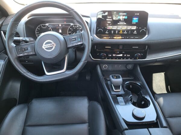 2021 Nissan Rogue - Image 10