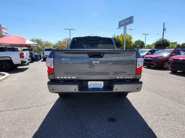 2023 Nissan Titan - Image 4