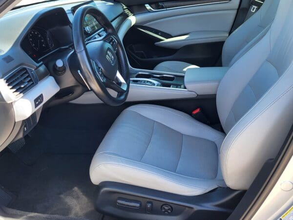 2020 Honda Accord Sedan - Image 8