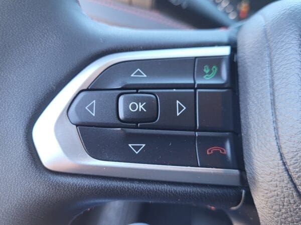2024 Jeep Compass - Image 19